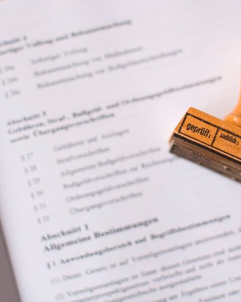 Un salarié espagnol licencié après un arrêt maladie pour anxiété, l'entreprise doit le réintégrer