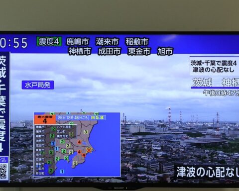 Un séisme de magnitude 7,1 secoue le sud-ouest du Japon, alerte au tsunami émise
