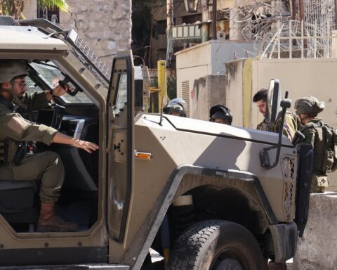 Une femme perd son bébé suite à un retard d'une ambulance par des soldats israéliens en Cisjordanie