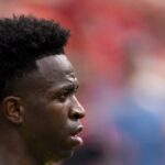 Vinicius Jr apparaît métamorphosé après la Coupe du monde suite à une chirurgie esthétique à Miami
