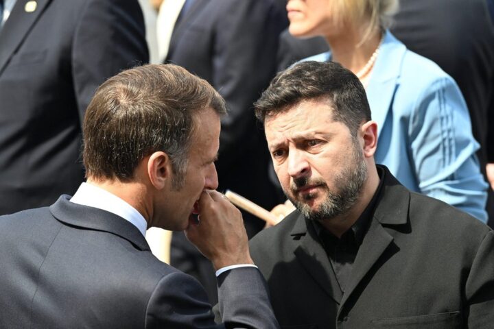 Zelensky dément avoir consommé de la cocaïne avec Macron lors d'une interview à Kiev