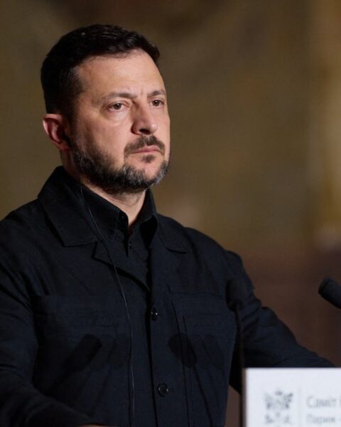 Zelensky s'entretient avec des émissaires de Trump pour relancer la diplomatie face à la guerre en Ukraine
