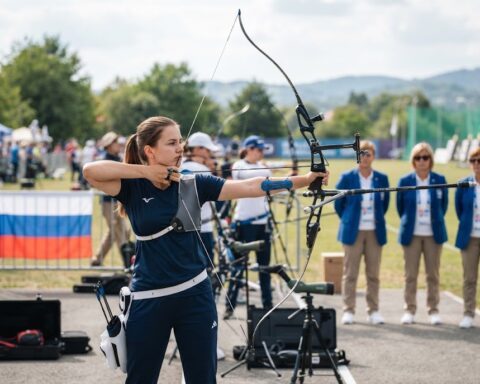 World Archery lève les restrictions visant les Russes dans ses compétitions