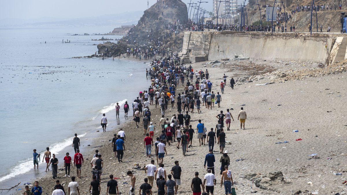 Afflux massif de migrants à Ceuta : l'UE confirme qu'aucune personne n'est entrée sur le continent