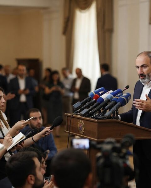 Pachinian annonce des exportations arméniennes vers l’Azerbaïdjan et un rapprochement économique
