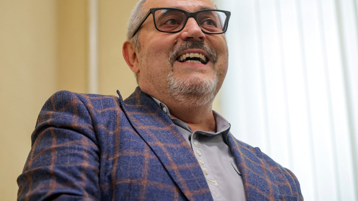 Boris Nadejdine, opposant à Poutine, quitte la Russie pour se réfugier en France