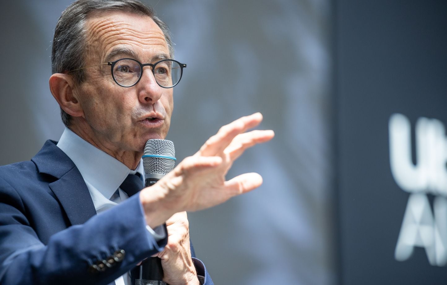 Bruno Retailleau qualifie LFI de « parti de collabos » lors de son attaque politique