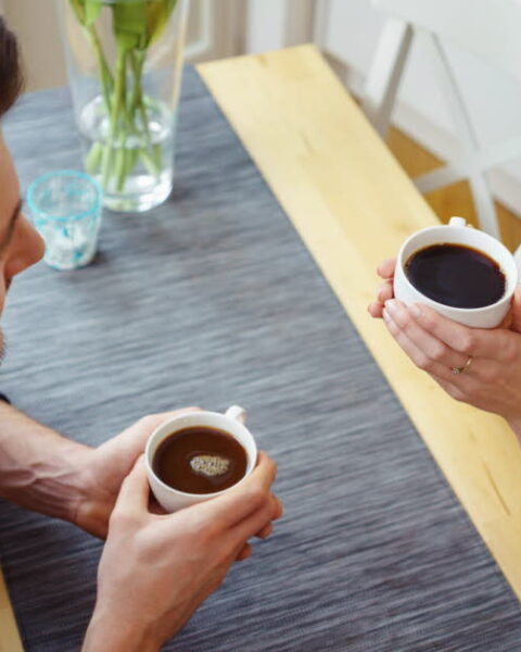 Café et santé cardiaque : quel est le seuil sûr de consommation quotidienne ?