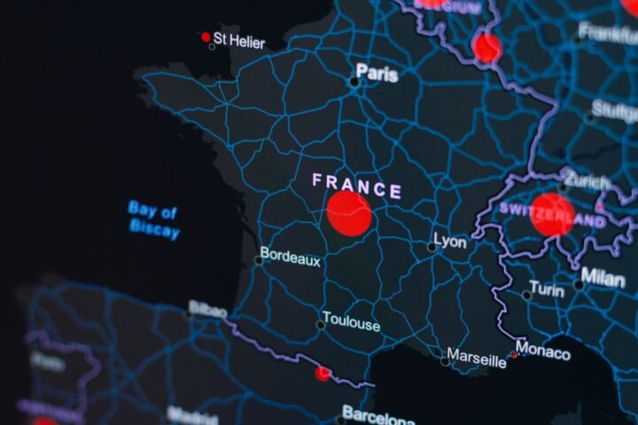 Canicule : la chaleur actuelle en France dépasse celle de 2003 en durée, selon Météo-France