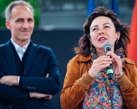 Carole Delga soutient Raphaël Glucksmann comme candidat de gauche à la présidentielle de 2027