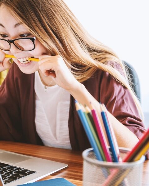 Chômage des jeunes : l'OIT met en garde contre une crise mondiale imminente en 2025.