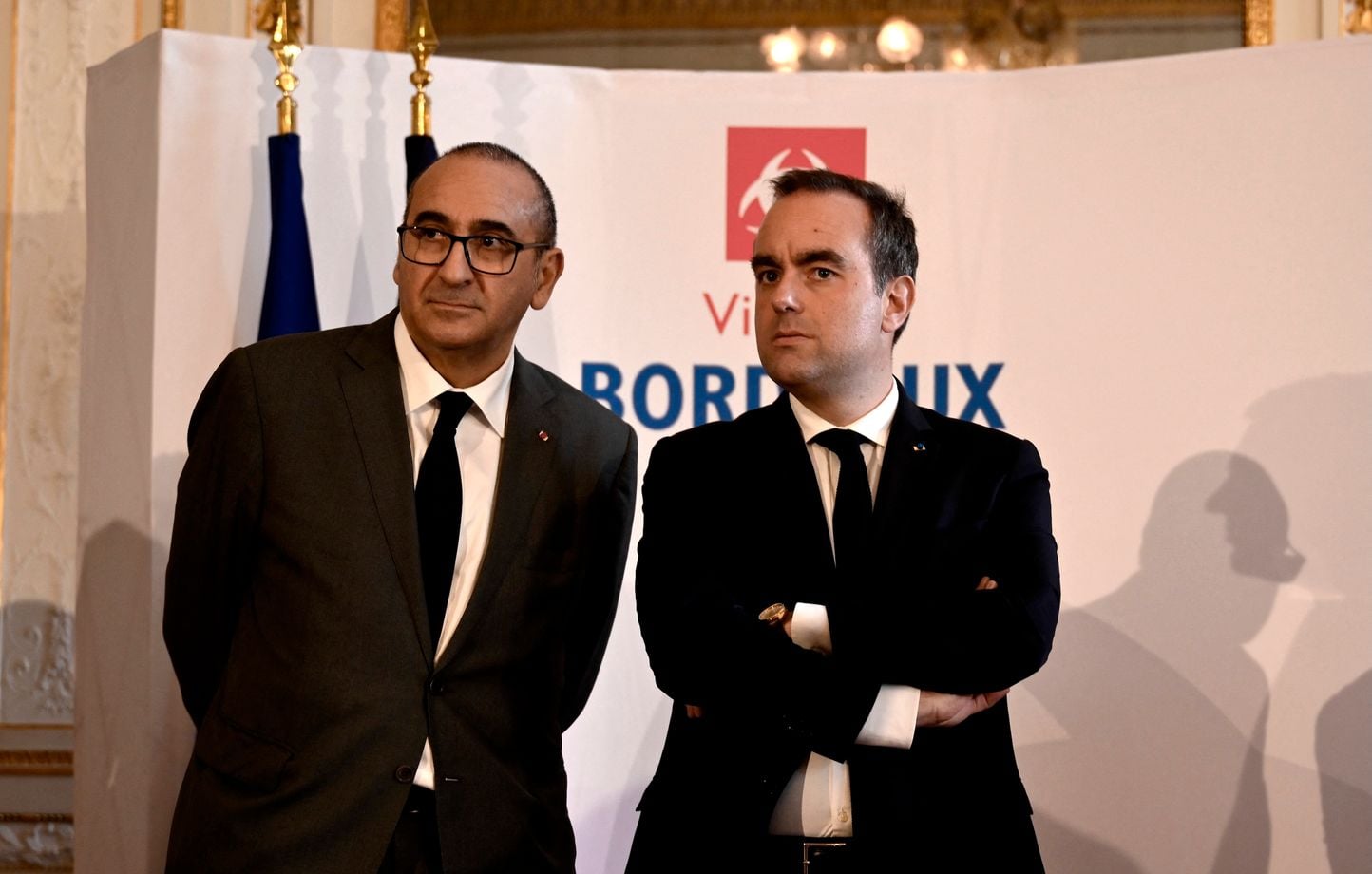Colère des habitants du Porge avant la visite de Sébastien Lecornu sur la situation post-incendie
