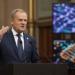 Donald Tusk accuse le PiS de liens politiques avec le scandale Zondacrypto