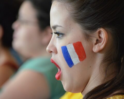 Déficit français : l'ampleur de 106,8 milliards d'euros au premier semestre 2026 suscite de sérieuses inquiétudes.