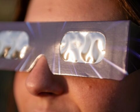 Des consultations ophtalmologiques en hausse après une éclipse solaire observée à l'œil nu à Toulouse