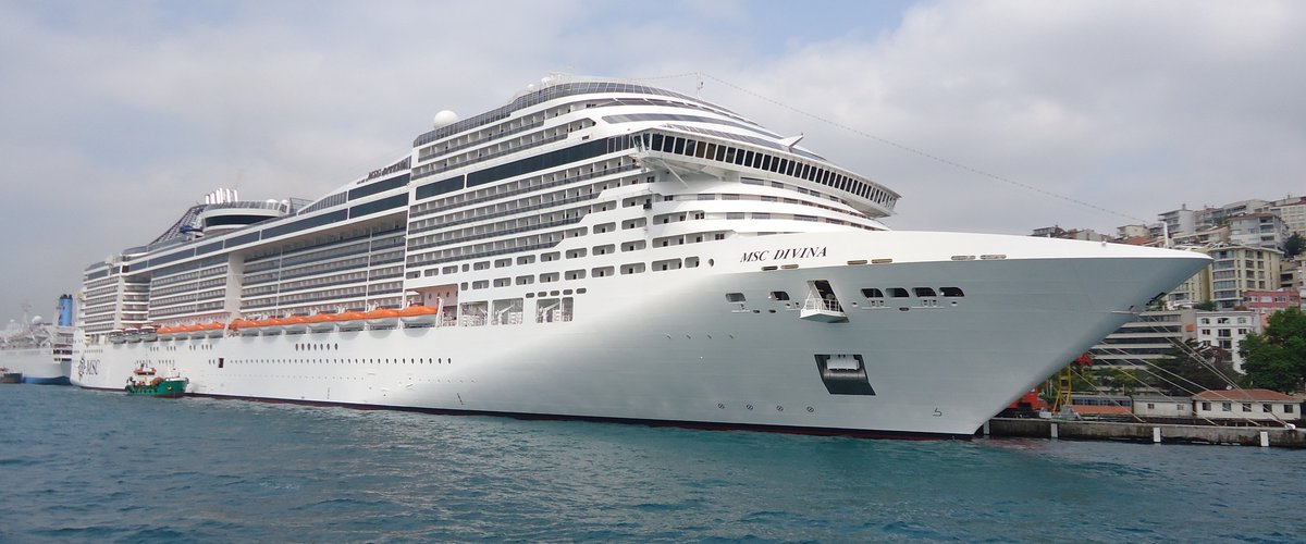Des passagers infiltrent le système du MSC Divina et sèment la panique à bord