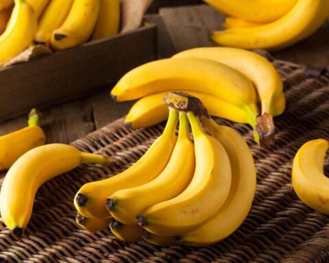 Des recommandations de nutritionniste suscitent des débats sur la consommation de bananes en France
