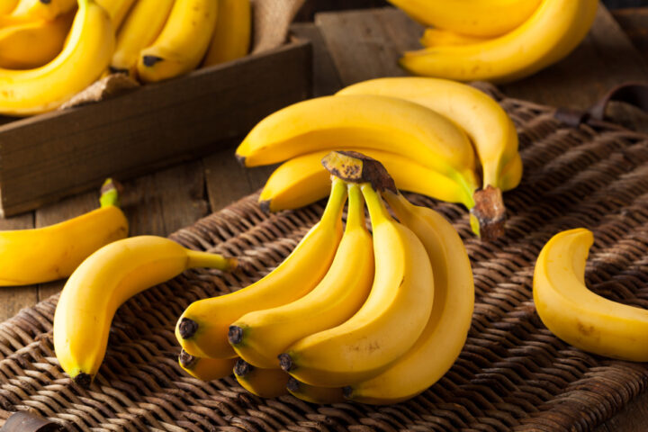 Des recommandations de nutritionniste suscitent des débats sur la consommation de bananes en France