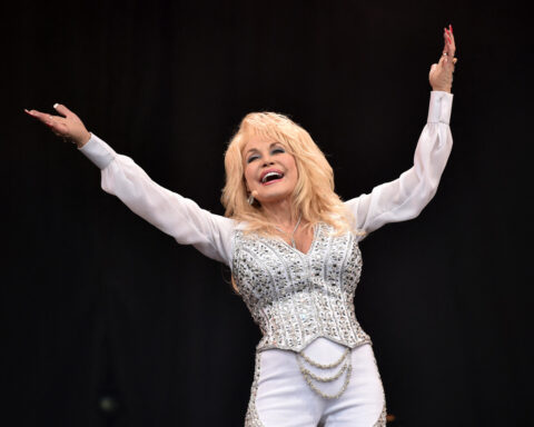 Dolly Parton, icône de la musique country, est décédée à 80 ans