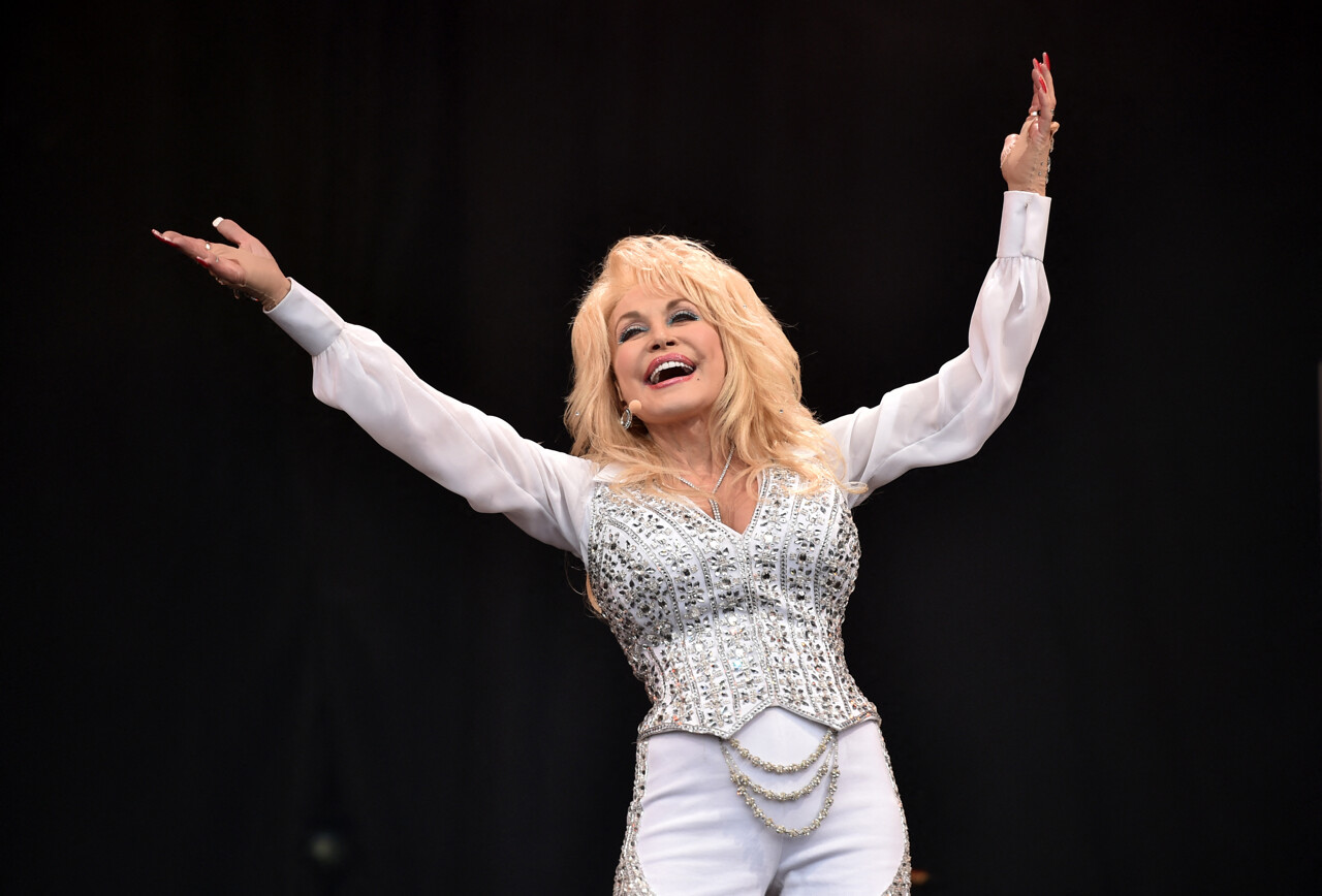 Dolly Parton, icône de la musique country, est décédée à 80 ans