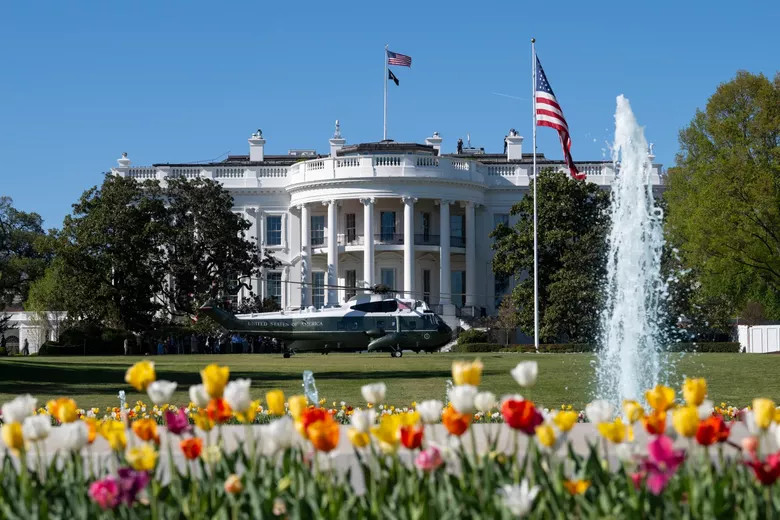 Donald Trump lance la construction d'un héliport à la Maison-Blanche avant la visite de Xi Jinping