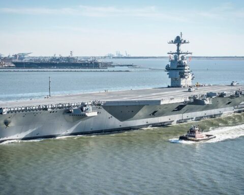 Donald Trump privilégie la technologie à vapeur pour les porte-avions américains, inspirée de la Seconde Guerre mondiale