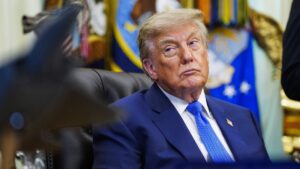 Donald Trump qualifie les candidats démocrates de "djihadistes" lors d'une interview