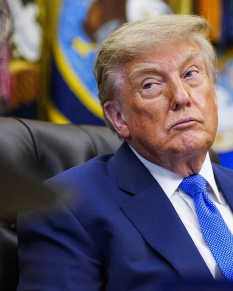 Donald Trump qualifie les candidats démocrates de "djihadistes" lors d'une interview