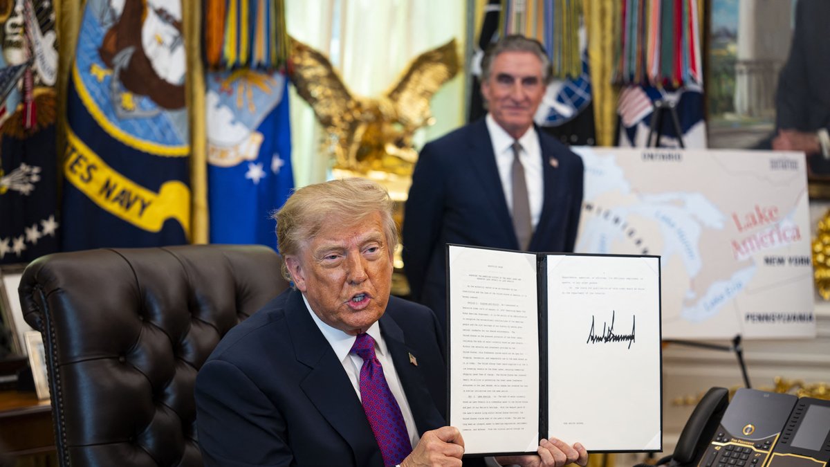 Donald Trump rebaptise le lac Ontario "lac d’Amérique", une provocation en pleine guerre commerciale avec le Canada