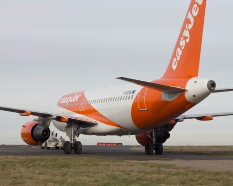 EasyJet acquise par le fonds Apollo pour 6,7 milliards d'euros, finalisation prévue début 2027