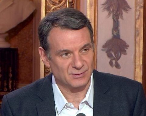 Édouard Philippe et Gabriel Attal en duel dans la campagne estivale pour la présidentielle de 2027