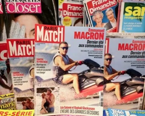 Emmanuel Macron face à des défis majeurs : polémique sur le jet-ski et censure de la loi sur les réseaux sociaux