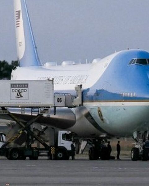 Exfiltration secrète de Donald Trump en Turquie : questions sur la menace iranienne et la communication de la Maison-Blanche