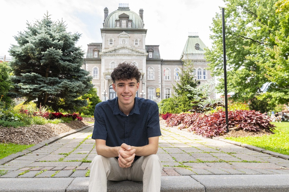 Félix Joly, 18 ans, rédacteur des discours de la mairesse de Sherbrooke