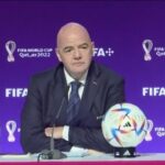 Football : l'UEFA envisage de porter plainte contre Infantino pour des irrégularités. Ligue des champions : Paris affronte Barcelone et Manchester City en phase éliminatoire.