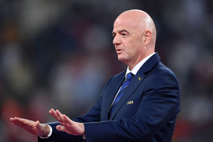 Football : plusieurs cadres de la FIFA se distancient de Gianni Infantino