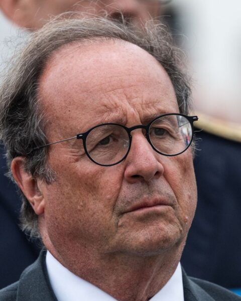 François Hollande prépare son livre pour façonner l'avenir de la France avant la présidentielle de 2027