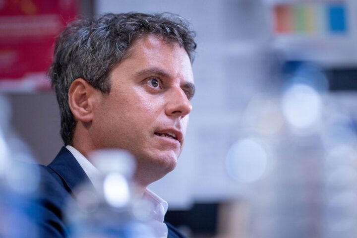 Gabriel Attal confirme qu'il vivra avec Stéphane Séjourné à l'Elysée en cas d'élection en 2027