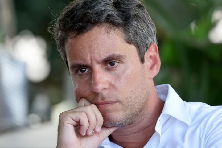 Gabriel Attal demande un référendum sur l'interdiction des réseaux sociaux pour les moins de 15 ans