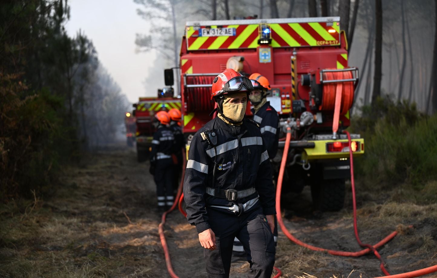 Incendie dans les dunes du Pas-de-Calais, un camping évacué en raison de la menace de feu