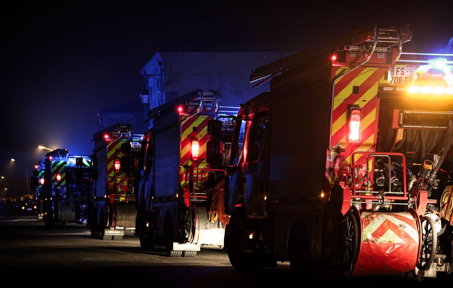 Incendie dans les Landes : la situation s'améliore selon le préfet malgré des zones encore dangereuses
