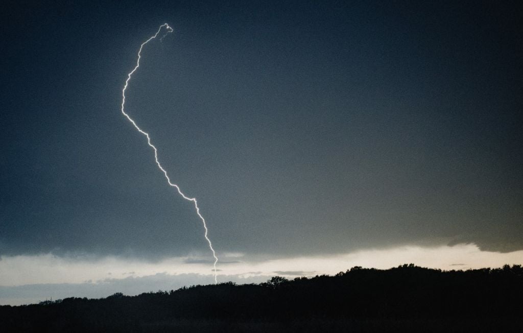 Incendies en Gironde : une dizaine de départs de feu causés par des orages