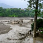 Inondation meurtrière au Népal : un directeur de lycée sauve 1 643 élèves juste à temps