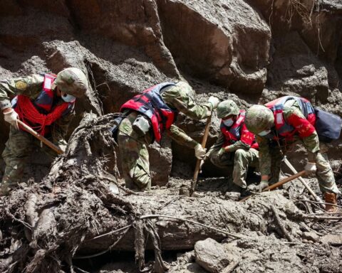 Inondations au Népal : une centaine d’ouvriers coincés dans un tunnel, les secours luttent pour les évacuer