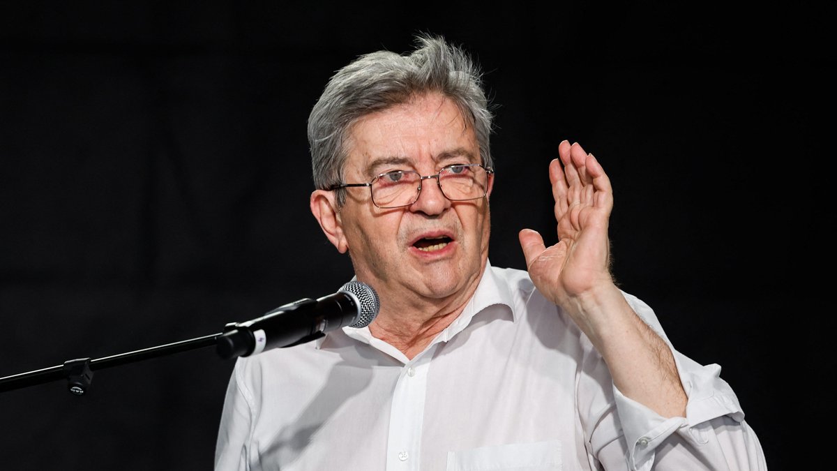 Jean-Luc Mélenchon prend la parole ce matin aux Amfis, Marine Le Pen en tête des sondages
