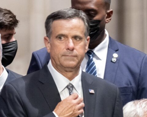 John Ratcliffe, directeur de la CIA, en visite à Moscou selon des médias américains