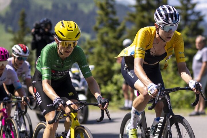 Kasia Niewiadoma accuse Célia Géry de l'avoir bloquée lors du Tour de France Femmes