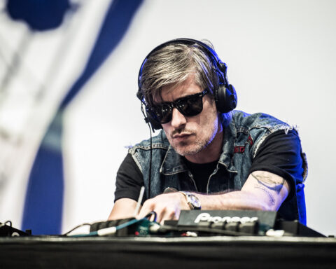 Kavinsky retrouvé mort à Paris : de nombreux hommages, d'Angèle à Emmanuel Macron
