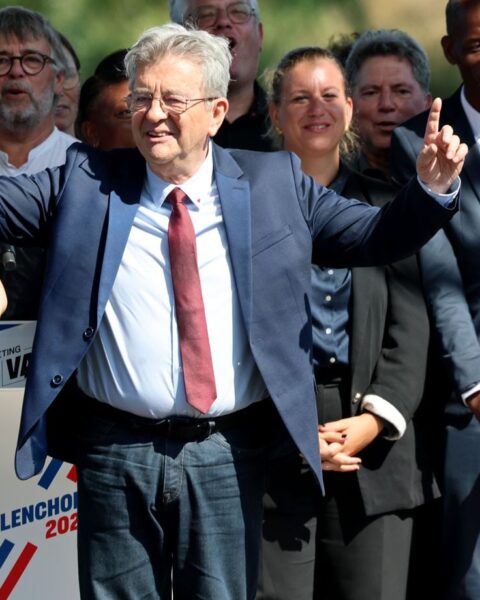 La dynamique de Jean-Luc Mélenchon se renforce en vue de la présidentielle de 2027