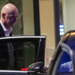 La FIFA admet des "erreurs" et présente des "excuses", tout en soutenant Gianni Infantino.